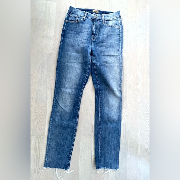 MOTHER High Waisted Looker Ankle Jeans - Picture 5 of 7